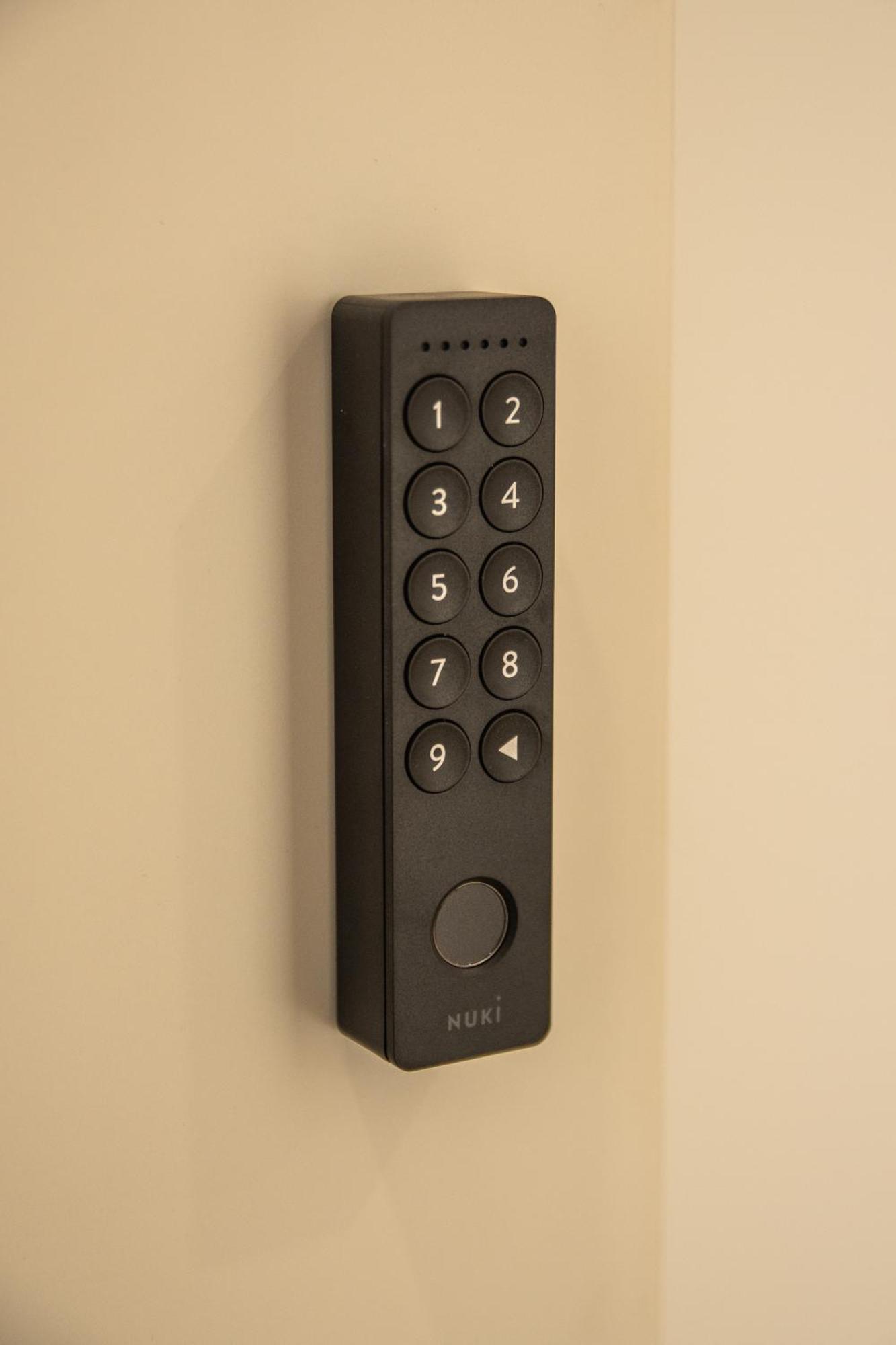 Flair Homes - Design Apartments With Smart-Tv, Self Check-In & Free Parking Карлсруэ Экстерьер фото